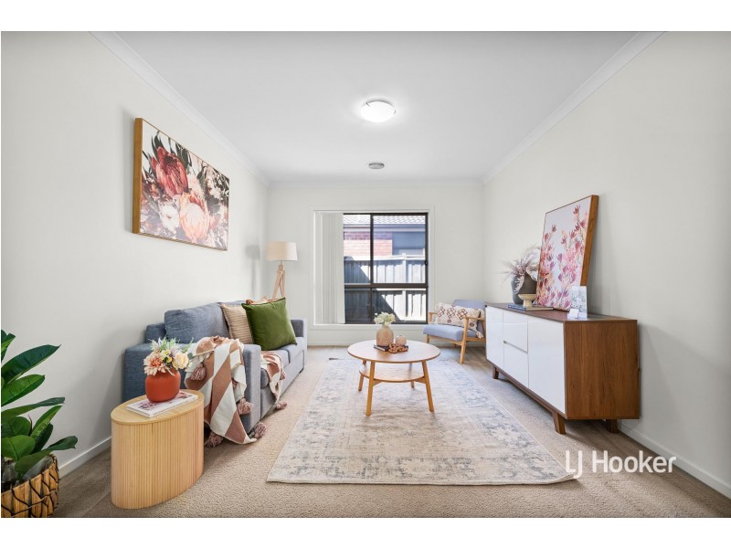 21 Misqa Avenue, Point Cook VIC 3030