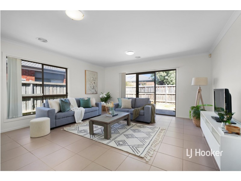 21 Misqa Avenue, Point Cook VIC 3030