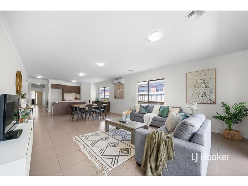 21 Misqa Avenue, Point Cook VIC 3030