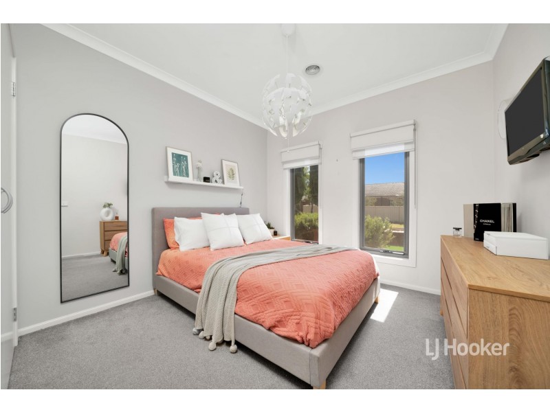 15 Daisy Drive, Point Cook VIC 3030