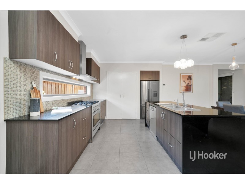15 Daisy Drive, Point Cook VIC 3030