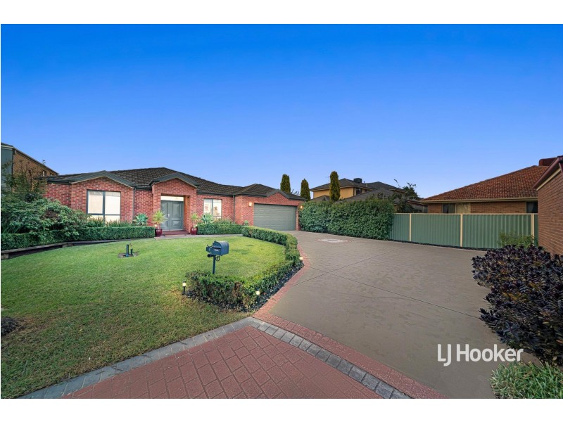 6 Brampton Close, Point Cook VIC 3030
