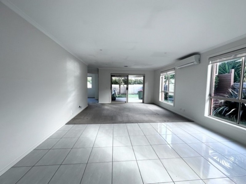 15 Andrew Road, Truganina VIC 3029