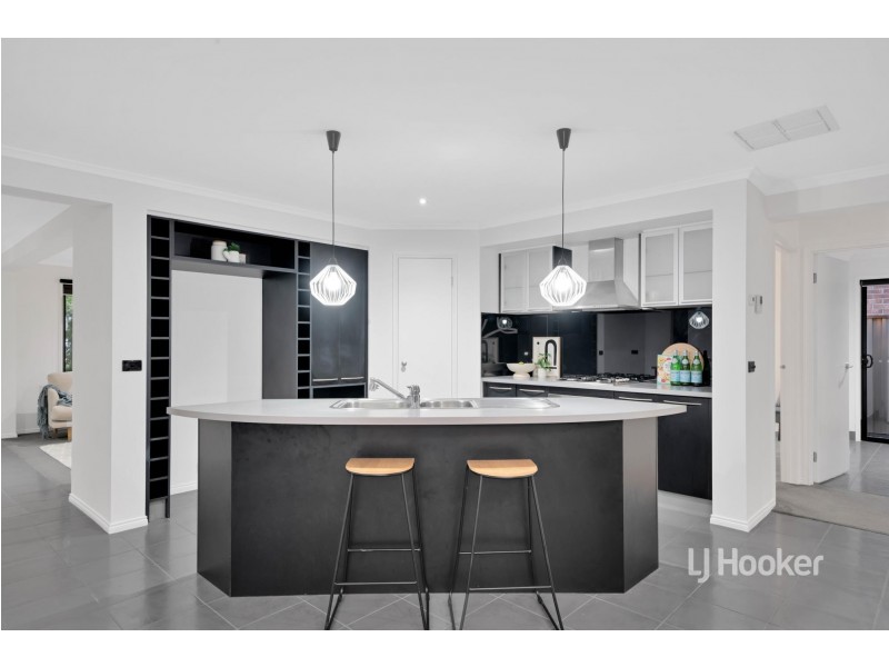 20 Juniper Avenue, Point Cook VIC 3030