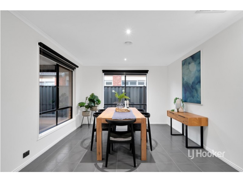 20 Juniper Avenue, Point Cook VIC 3030