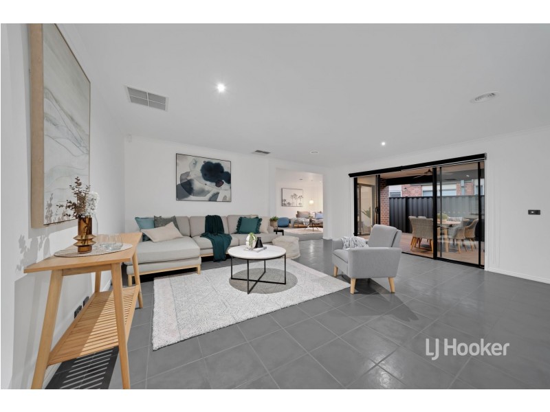 20 Juniper Avenue, Point Cook VIC 3030