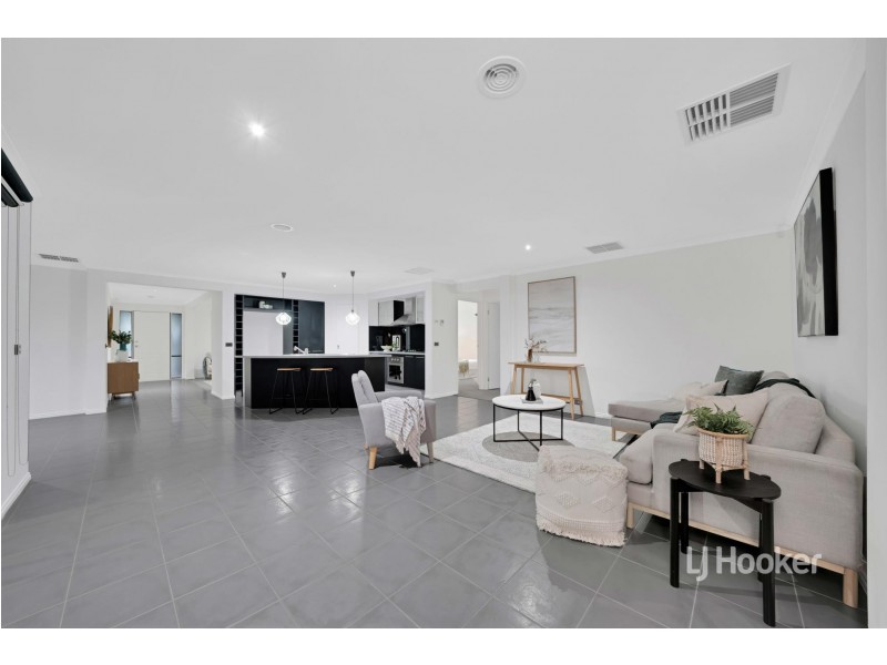 20 Juniper Avenue, Point Cook VIC 3030