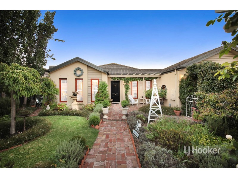 20 Maidenhair Drive, Point Cook VIC 3030