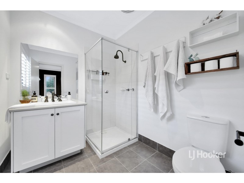 20 Maidenhair Drive, Point Cook VIC 3030