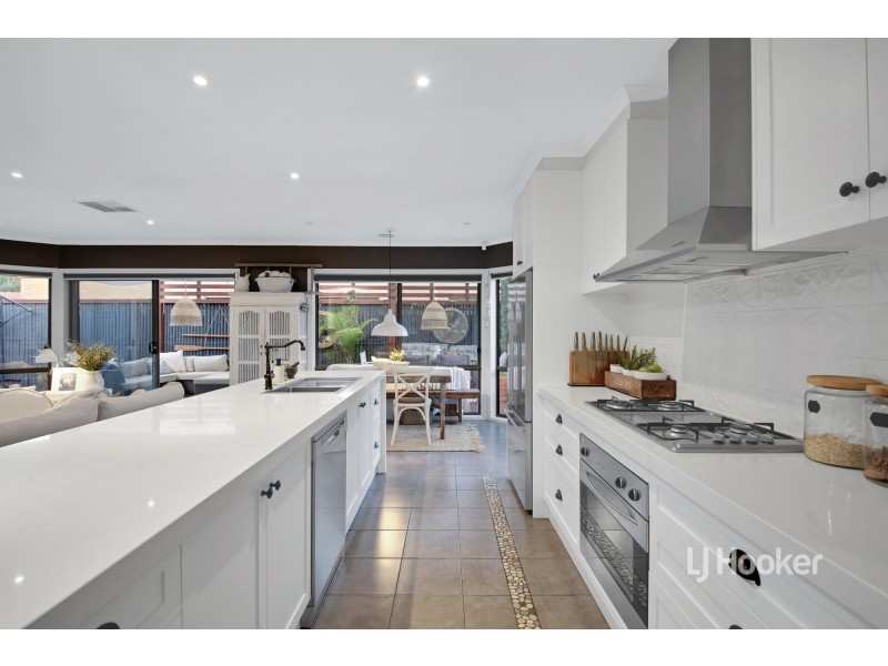 20 Maidenhair Drive, Point Cook VIC 3030