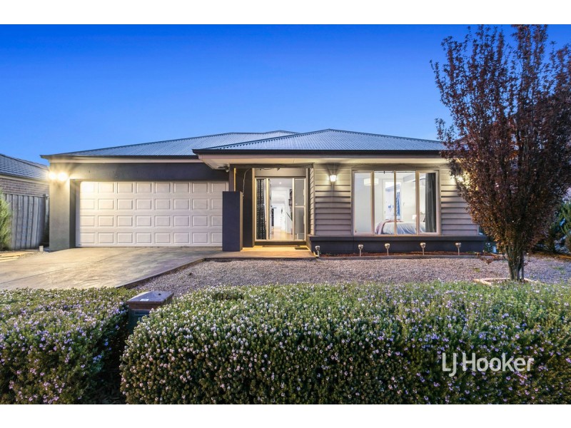 112 Malibu Boulevard, Point Cook VIC 3030