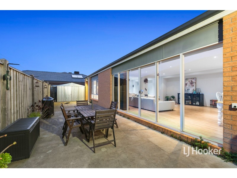 112 Malibu Boulevard, Point Cook VIC 3030