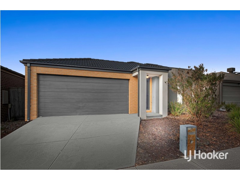 35 Seagrass Crescent, Point Cook VIC 3030