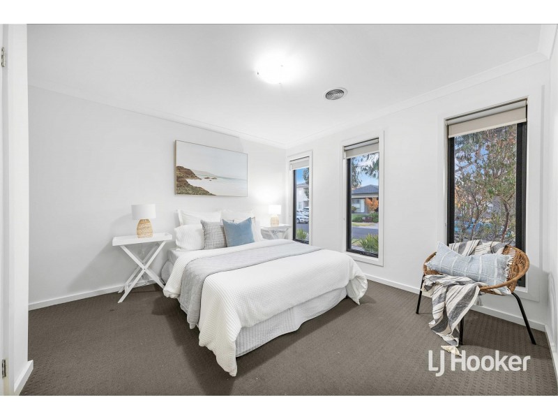 35 Seagrass Crescent, Point Cook VIC 3030