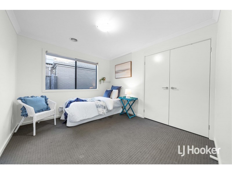 35 Seagrass Crescent, Point Cook VIC 3030