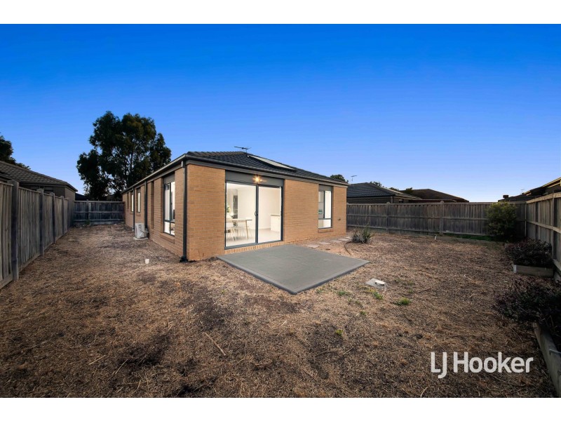 35 Seagrass Crescent, Point Cook VIC 3030