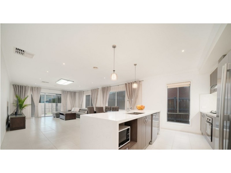 19 Mercure Way, Point Cook VIC 3030