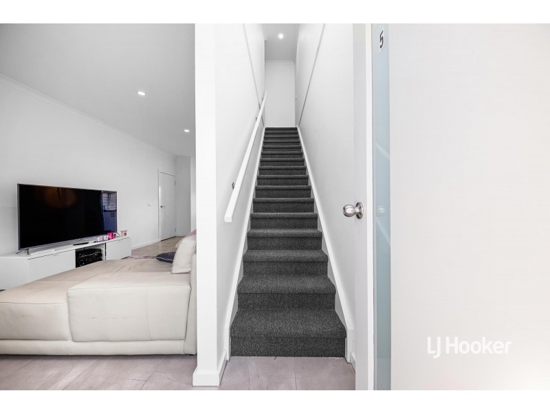 5/16 Chevron Street, Tarneit VIC 3029