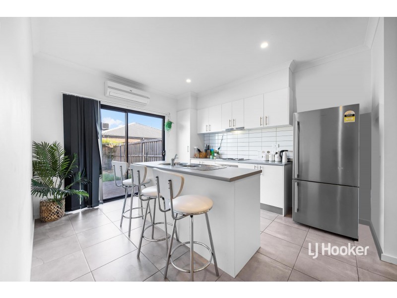 5/16 Chevron Street, Tarneit VIC 3029
