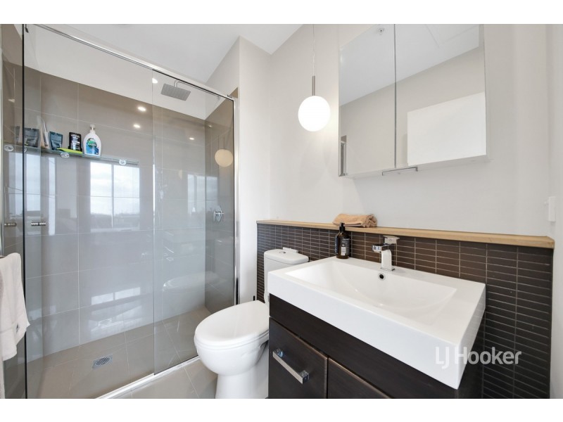 305/18 Tribeca Drive, Point Cook VIC 3030