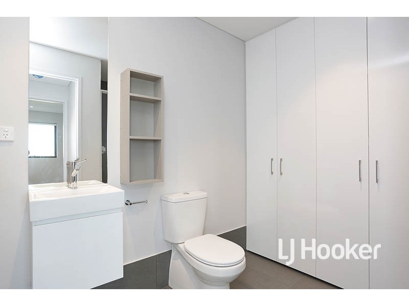 207/1 Clark Street, Williams Landing VIC 3027