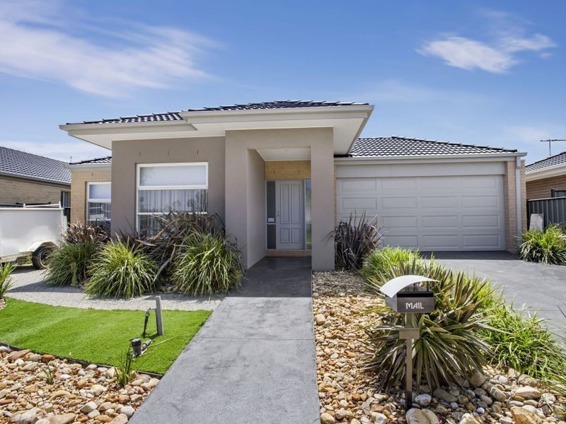 42 Breasley Parkway, Point Cook VIC 3030