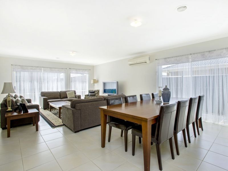 42 Breasley Parkway, Point Cook VIC 3030