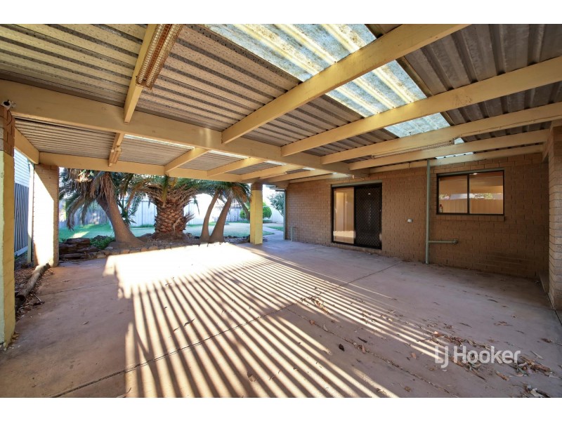 77 Shane Avenue, Seabrook VIC 3028