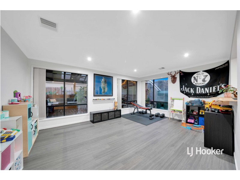 38 Machair Drive, Point Cook VIC 3030