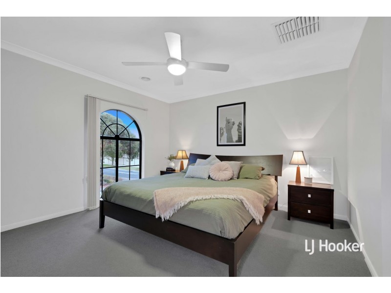 38 Machair Drive, Point Cook VIC 3030