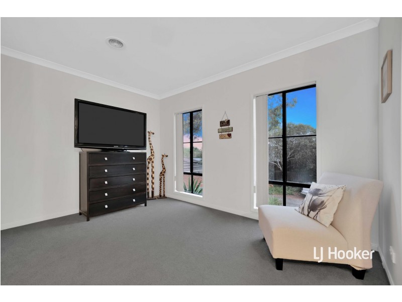 38 Machair Drive, Point Cook VIC 3030