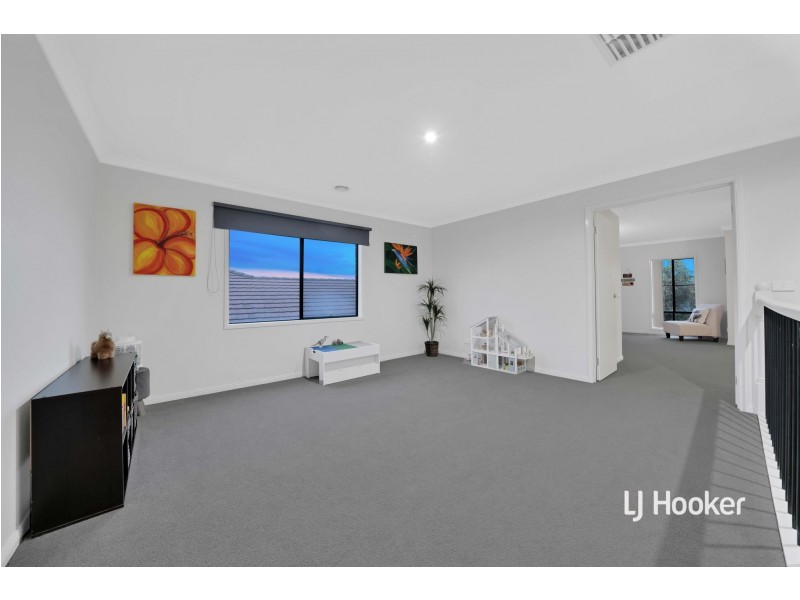 38 Machair Drive, Point Cook VIC 3030