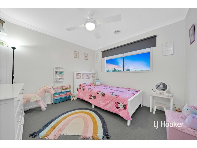 38 Machair Drive, Point Cook VIC 3030