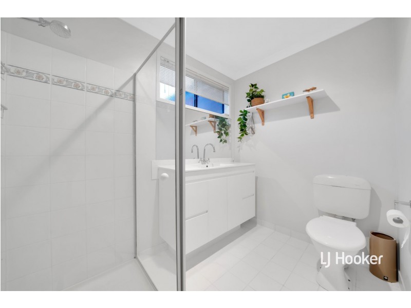 38 Machair Drive, Point Cook VIC 3030