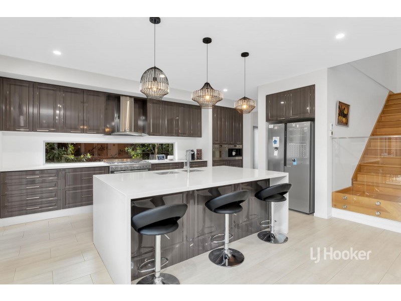 27 Liverpool Street, Point Cook VIC 3030