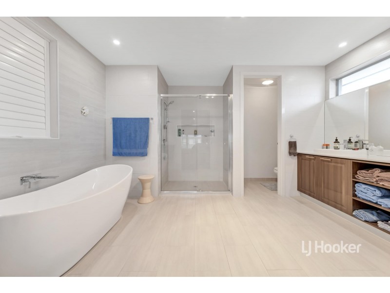 27 Liverpool Street, Point Cook VIC 3030