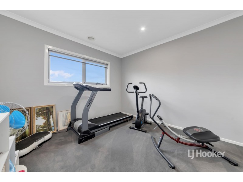 27 Liverpool Street, Point Cook VIC 3030