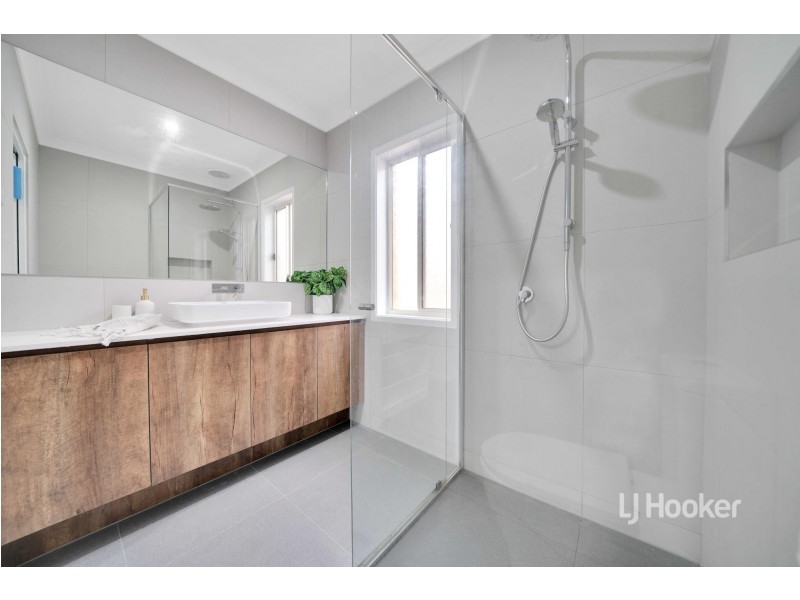 37 Baltic Circuit, Point Cook VIC 3030