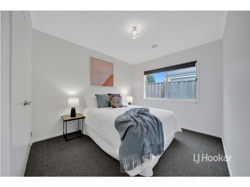 37 Baltic Circuit, Point Cook VIC 3030