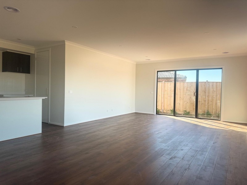 62 Plymouth Drive, Rockbank VIC 3335