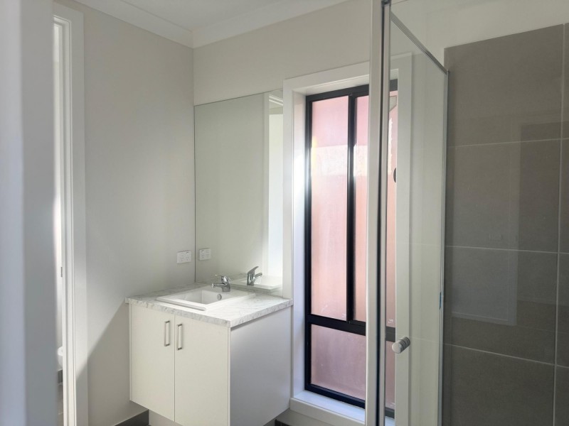 62 Plymouth Drive, Rockbank VIC 3335