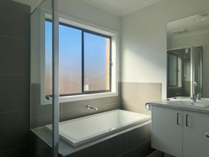 62 Plymouth Drive, Rockbank VIC 3335