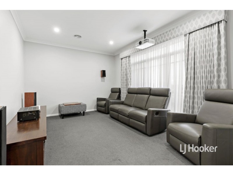 19 Eaglemont Way, Werribee VIC 3030