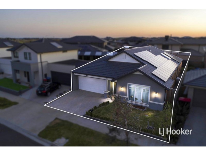 19 Eaglemont Way, Werribee VIC 3030