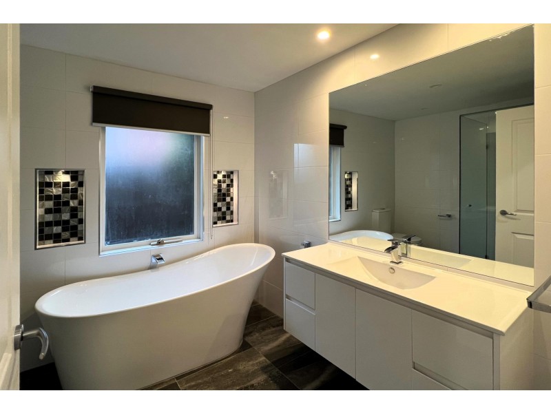 5 Grant Court, South Morang VIC 3752