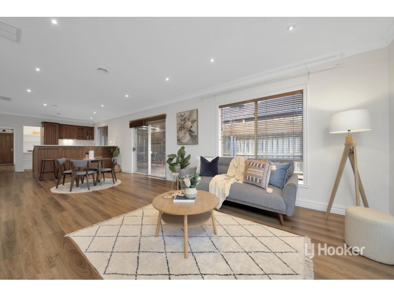 14 Creswick Drive, Point Cook VIC 3030