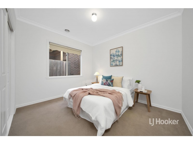 14 Creswick Drive, Point Cook VIC 3030