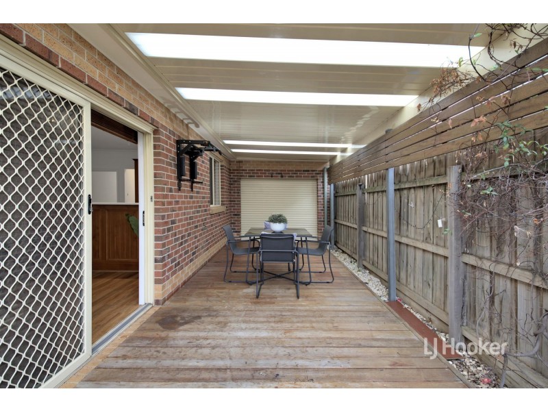 14 Creswick Drive, Point Cook VIC 3030