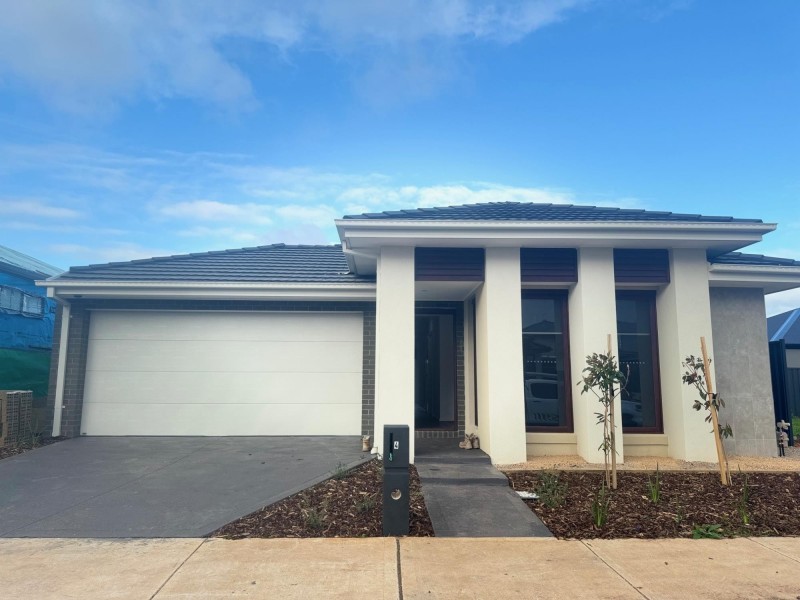 4 Eloquence Road, Tarneit VIC 3029