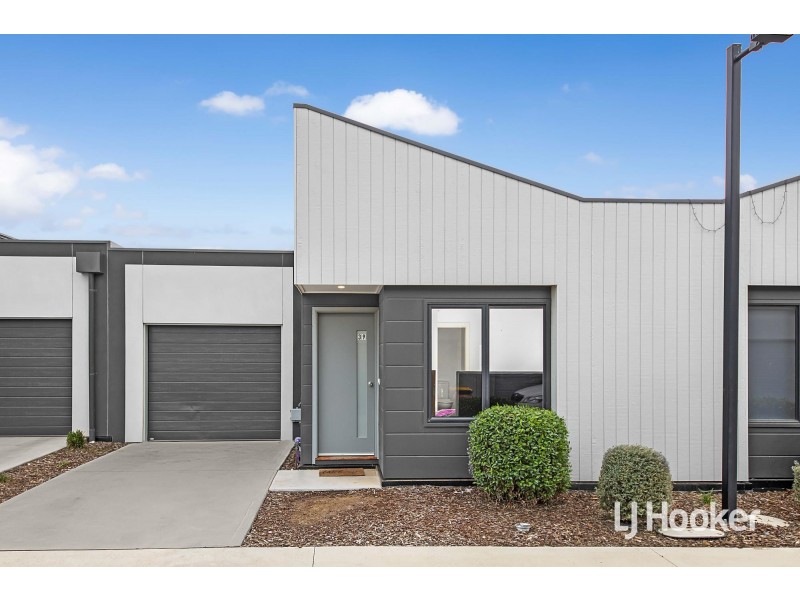 39 Mayall Crescent, Wyndham Vale VIC 3024
